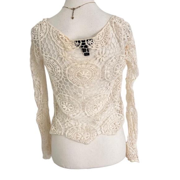 INC Vintage 100% Cotton Crotchet Cream Bell Sleeved Perfect Layering Top %Cotton - Picture 2 of 5
